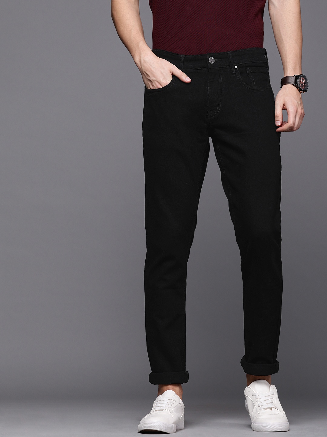 

WROGN Men Black Slim Fit Mid-Rise Clean Look Stretchable Jeans