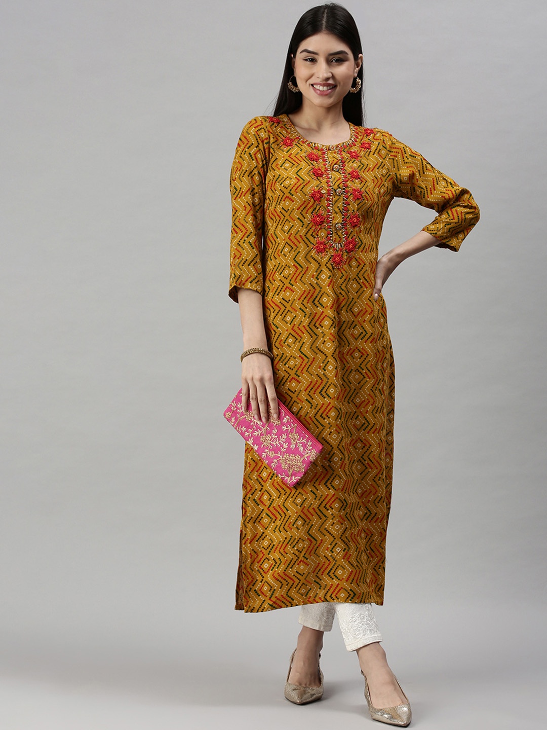 

SHOWOFF Women Yellow Bandhani Printed Round Neck Thread Work Straight Kurta