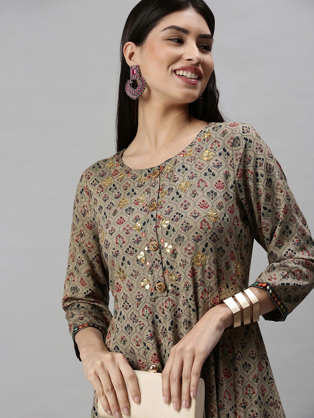 

SHOWOFF Women Brown Floral Gotta Patti Anarkali Kurta