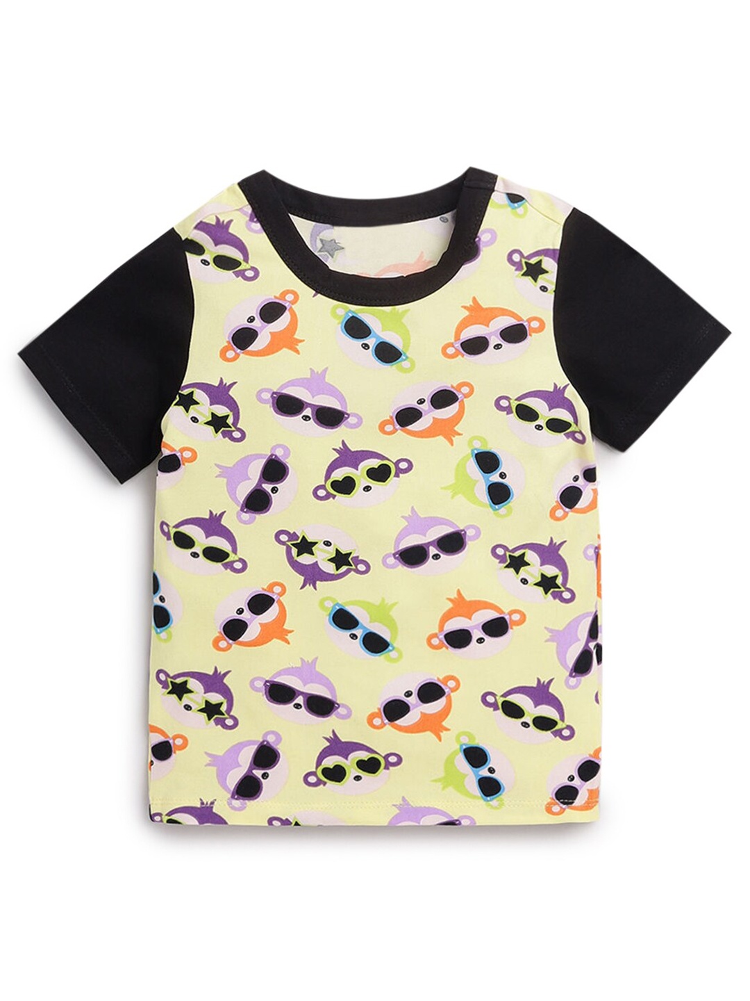

Hopscotch Boys Yellow Printed T-shirt