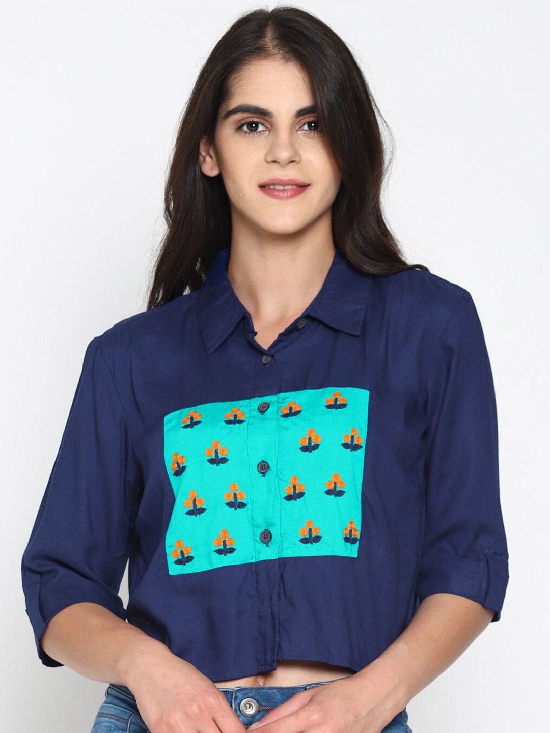 

UNTUNG Blue Geometric Print Shirt Style Crop Top