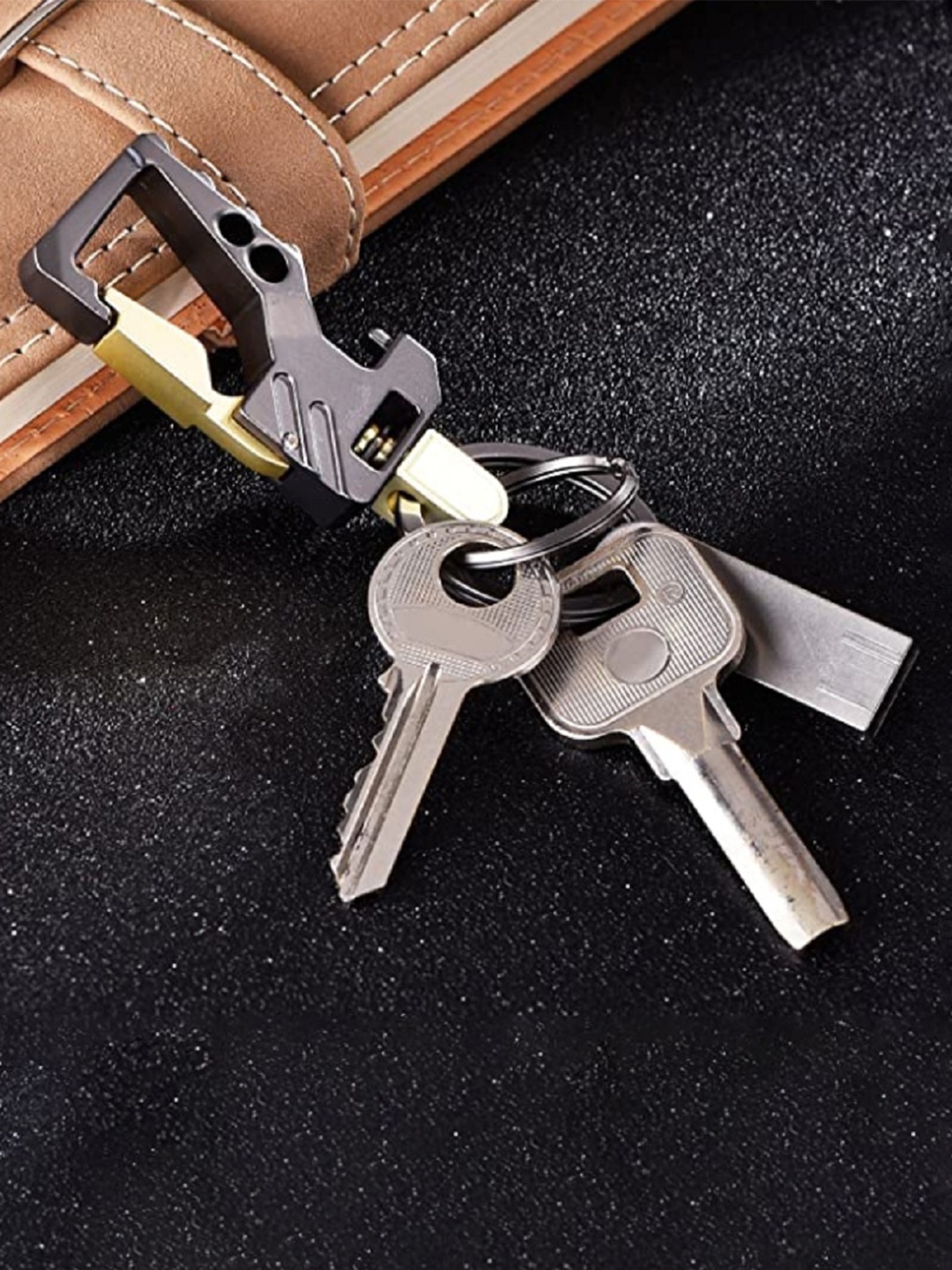 

CONTACTS Unisex Gold-Toned Textured Key Chain With Bottle Opener