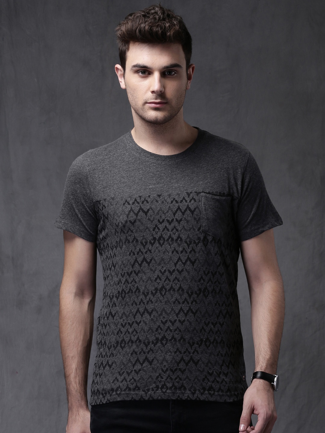 

WROGN Men Charcoal Grey Printed T-shirt