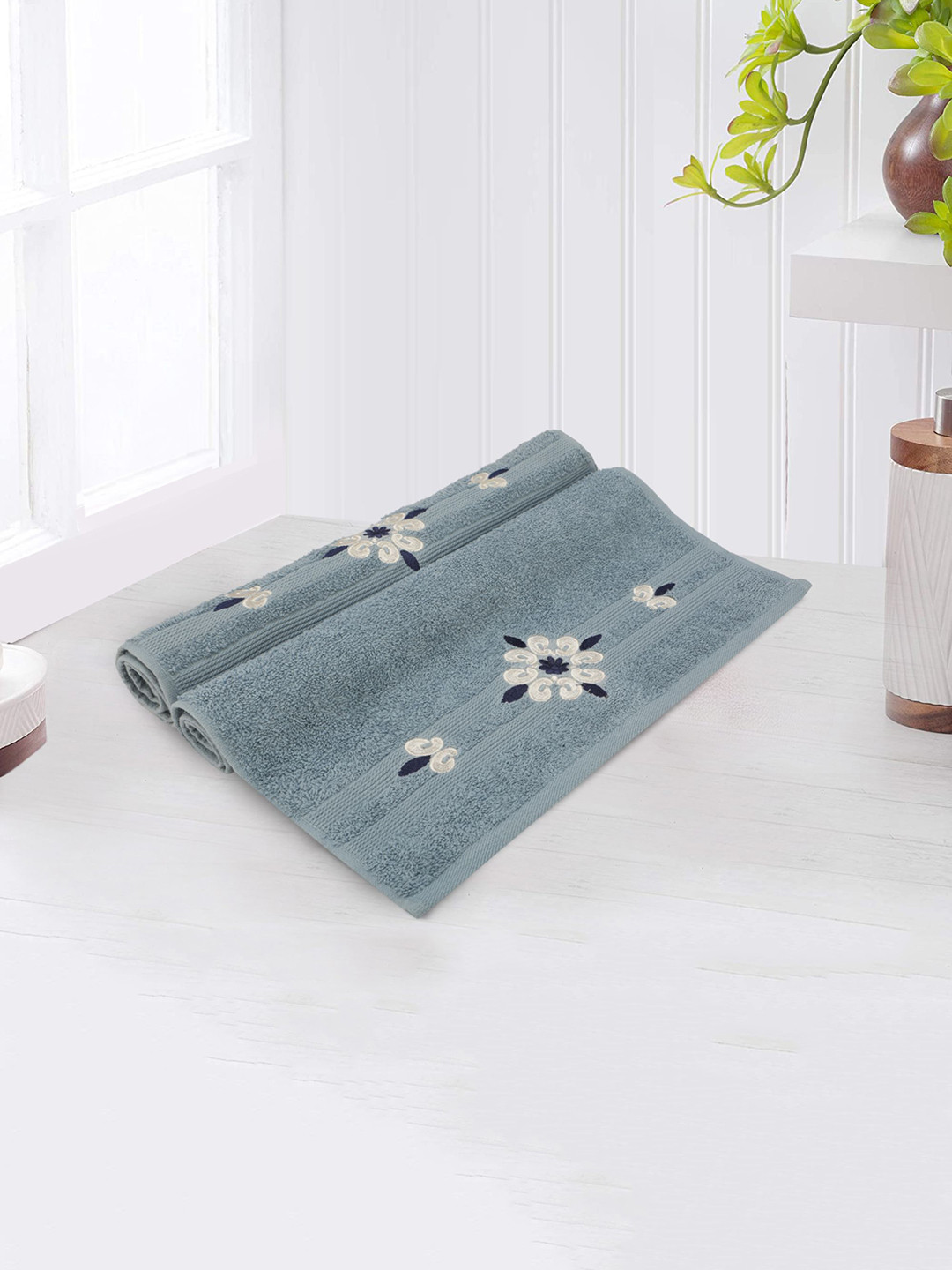 

LUSH & BEYOND Set Of 2 Blue Printed 500 GSM Pure Cotton Hand Towels