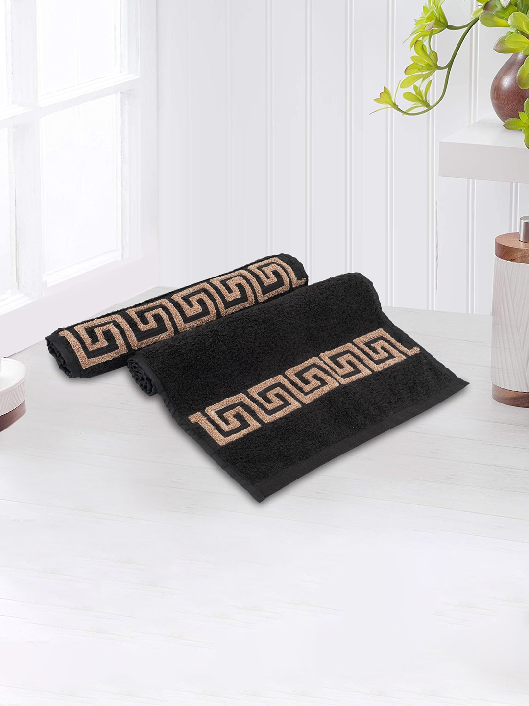 

LUSH & BEYOND Set Of 2 Black Printed 500 GSM Pure Cotton Hand Towels