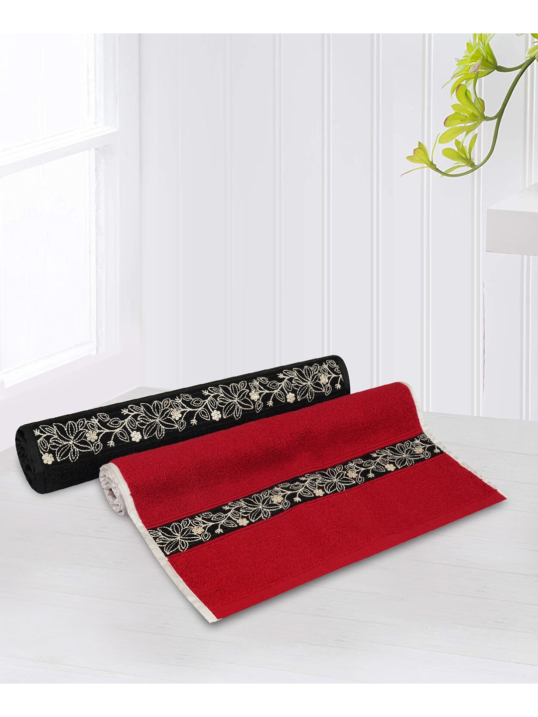 

LUSH & BEYOND Red & Black Set Of 2 Solid 500 GSM Pure Cotton Hand Towels with Embroidery