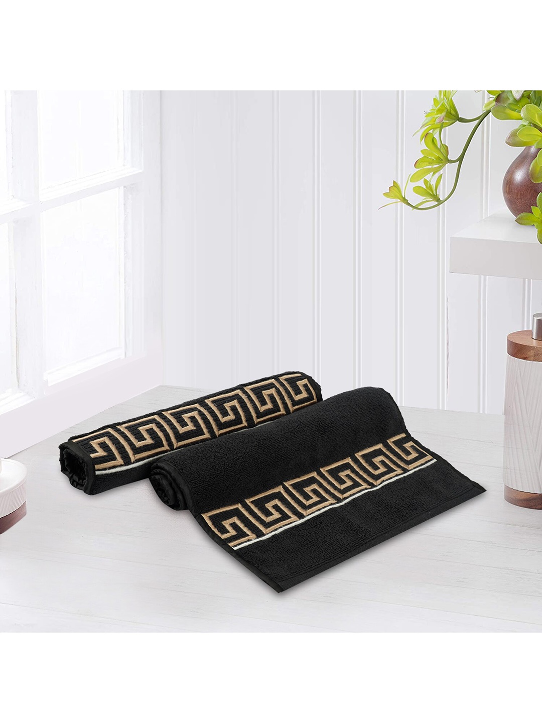

LUSH & BEYOND Black Set Of 2 Solid 500 GSM Fade Resistant Pure Cotton Hand Towels