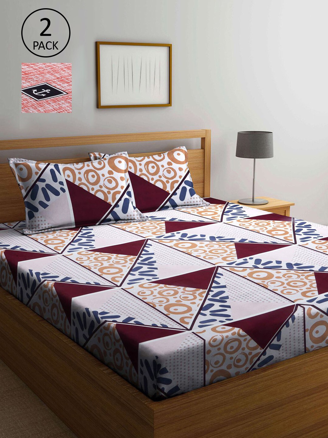 

KLOTTHE Red & White Geometric 210 TC 2 King Bedsheet with 4 Pillow Covers