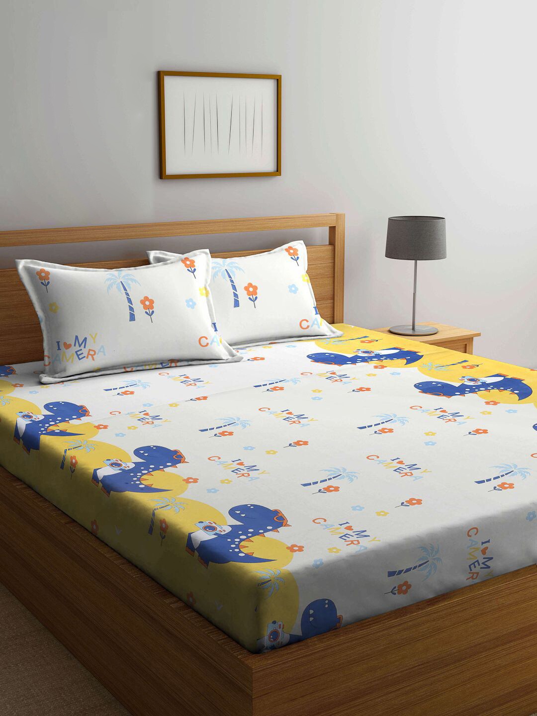 

KLOTTHE White & Pink Cartoon Characters 210 TC Set Of 2 King Bedsheet with 4 Pillow Covers