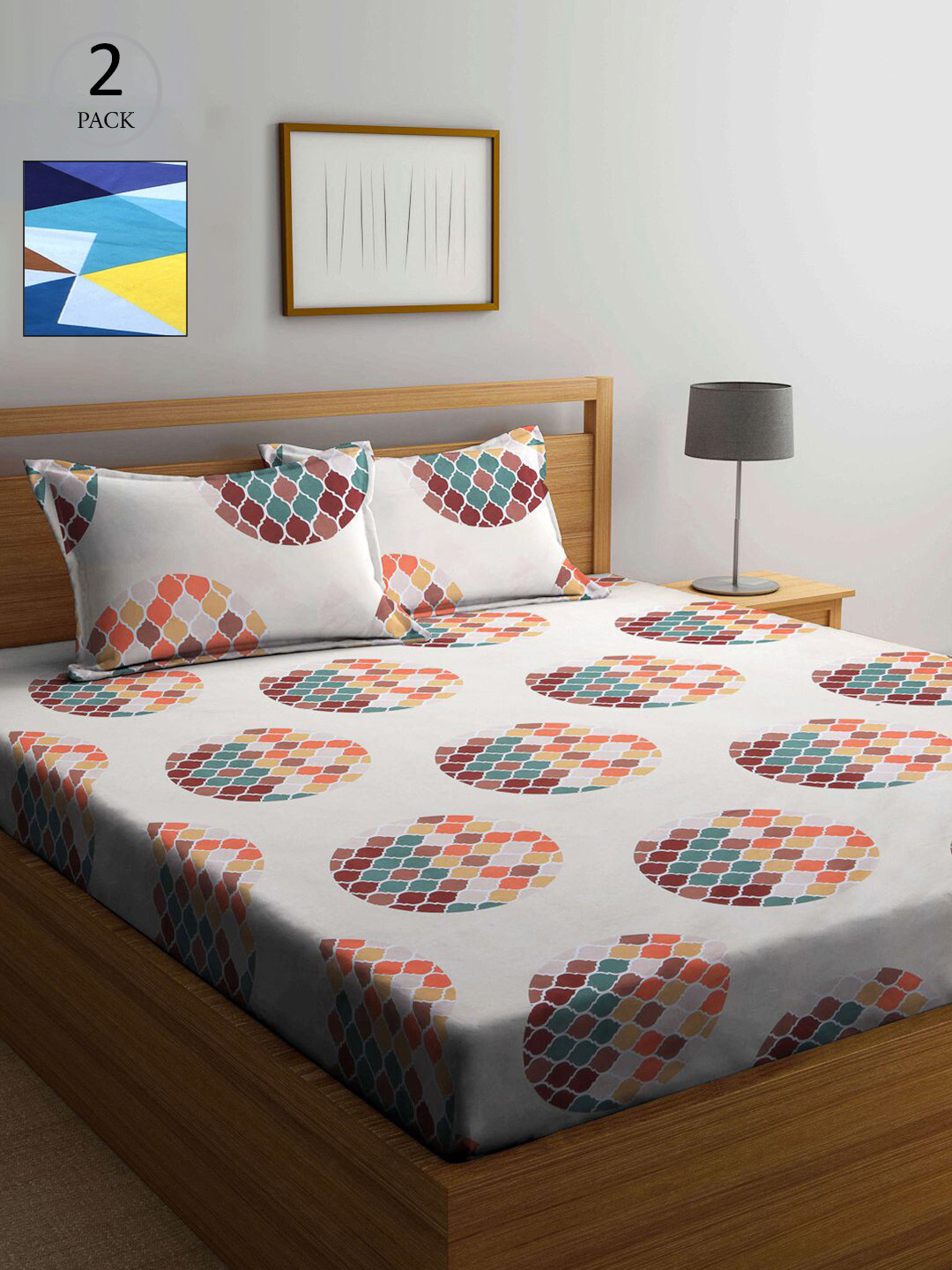 

KLOTTHE White & Red Geometric 210 TC Set Of 2 King Bedsheet with 4 Pillow Covers