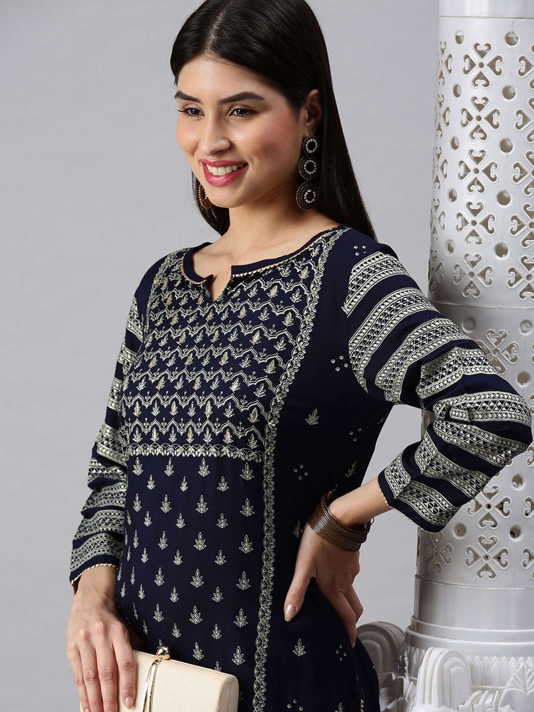 

SHOWOFF Women Navy Blue Ethnic Motifs Printed Kurta with Palazzos