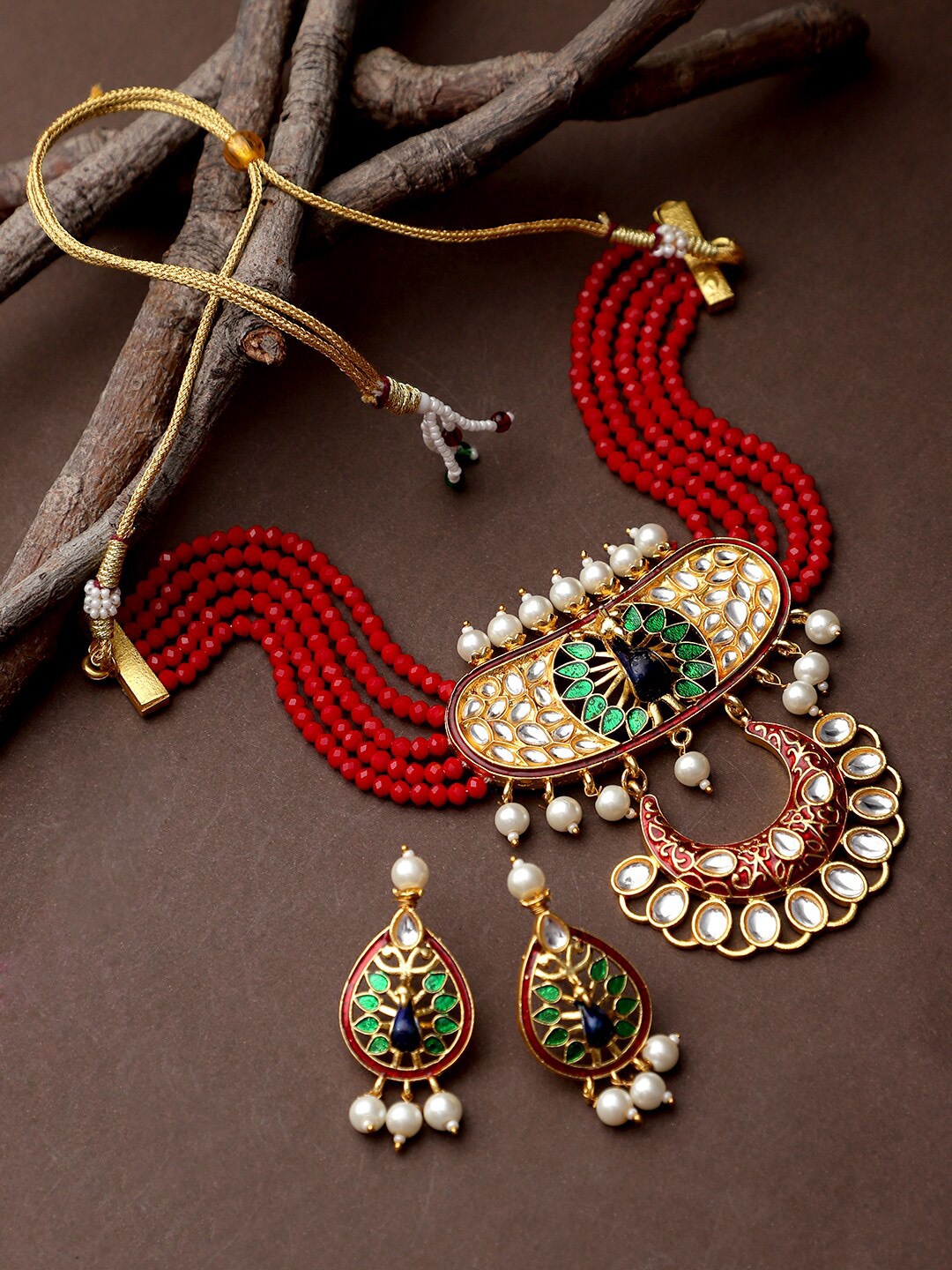 

STEORRA JEWELS Gold-Plated White Kundan-Studded & Red Beaded Jewellery Set