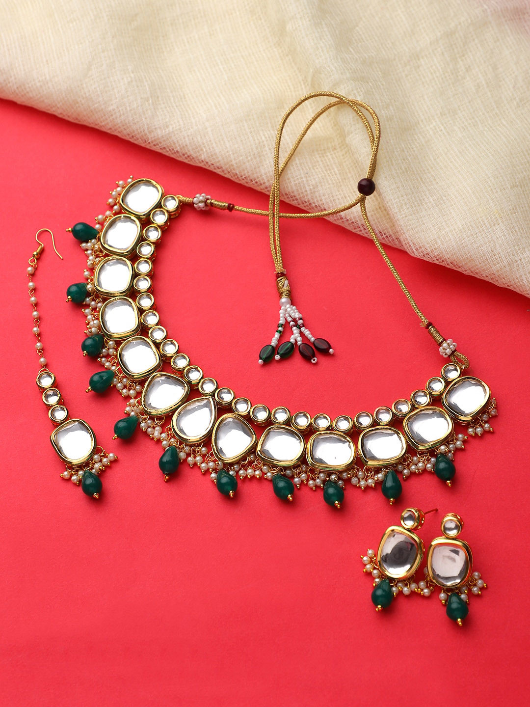 

STEORRA JEWELS Green Gold-Plated Kundan Studded & Beaded Jewellery Set