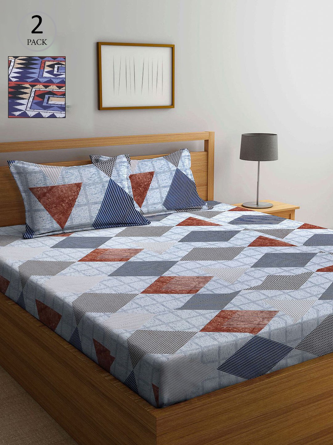 

KLOTTHE Blue & White Geometric 210 TC 2 King Bedsheet with 4 Pillow Covers
