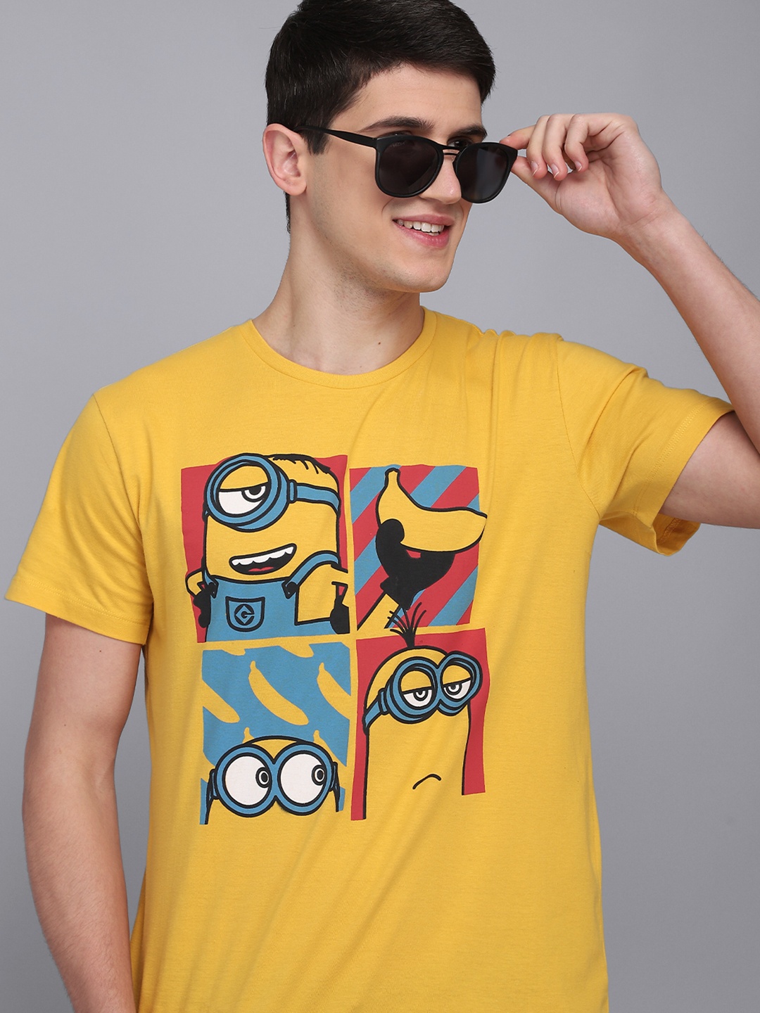 

Free Authority Men Yellow Minions Printed Pure Cotton T-shirt