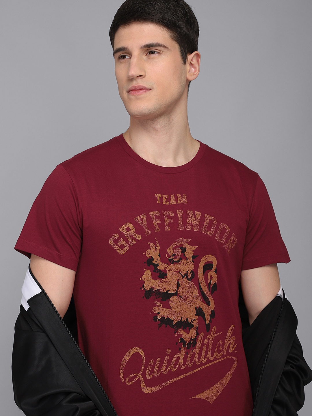 

Free Authority Men Maroon Printed Harry Potter Featured Pure Cotton Raw Edge T-shirt