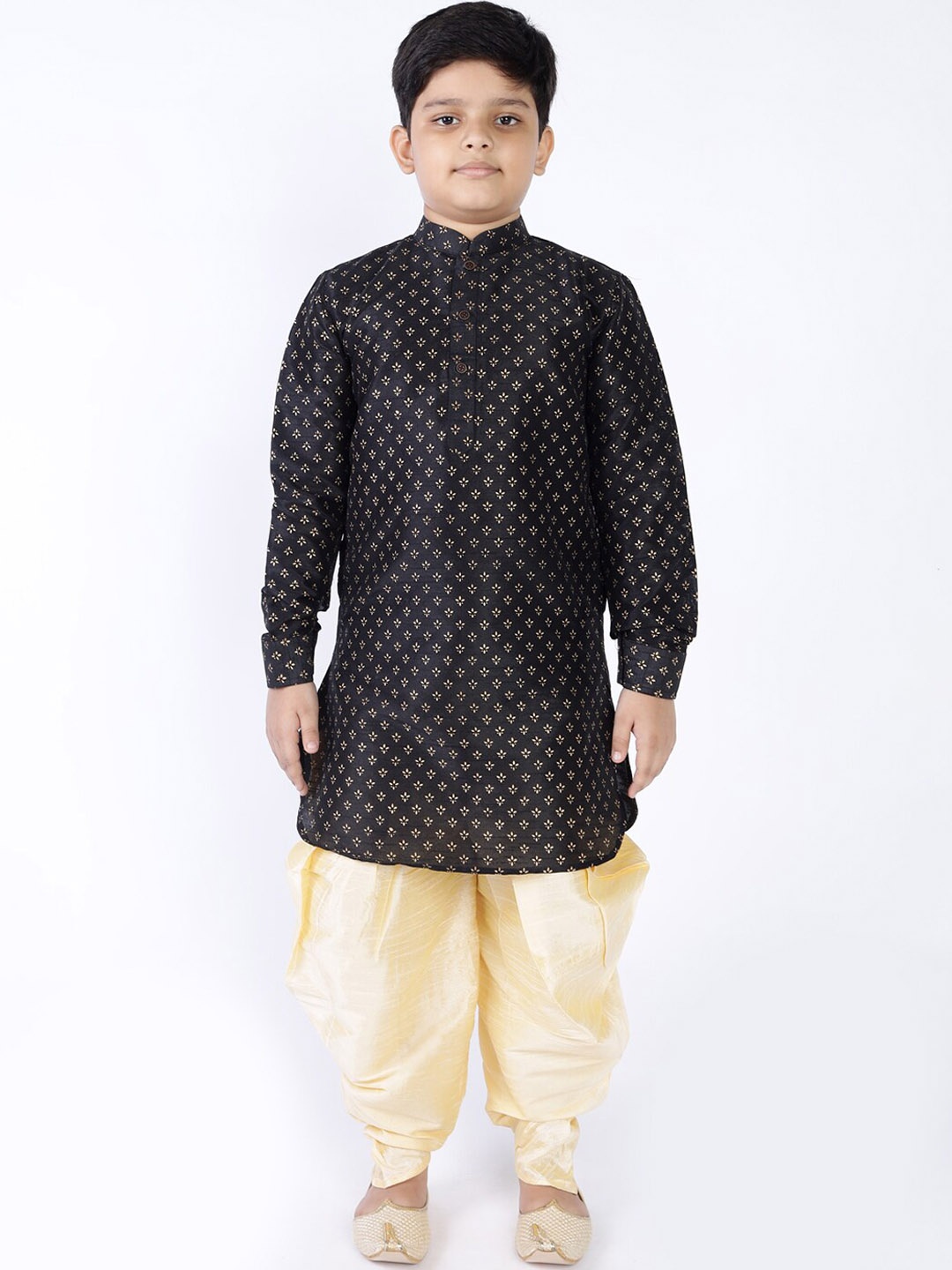 

NAMASKAR Boys Dupion Printed Kurta, Black