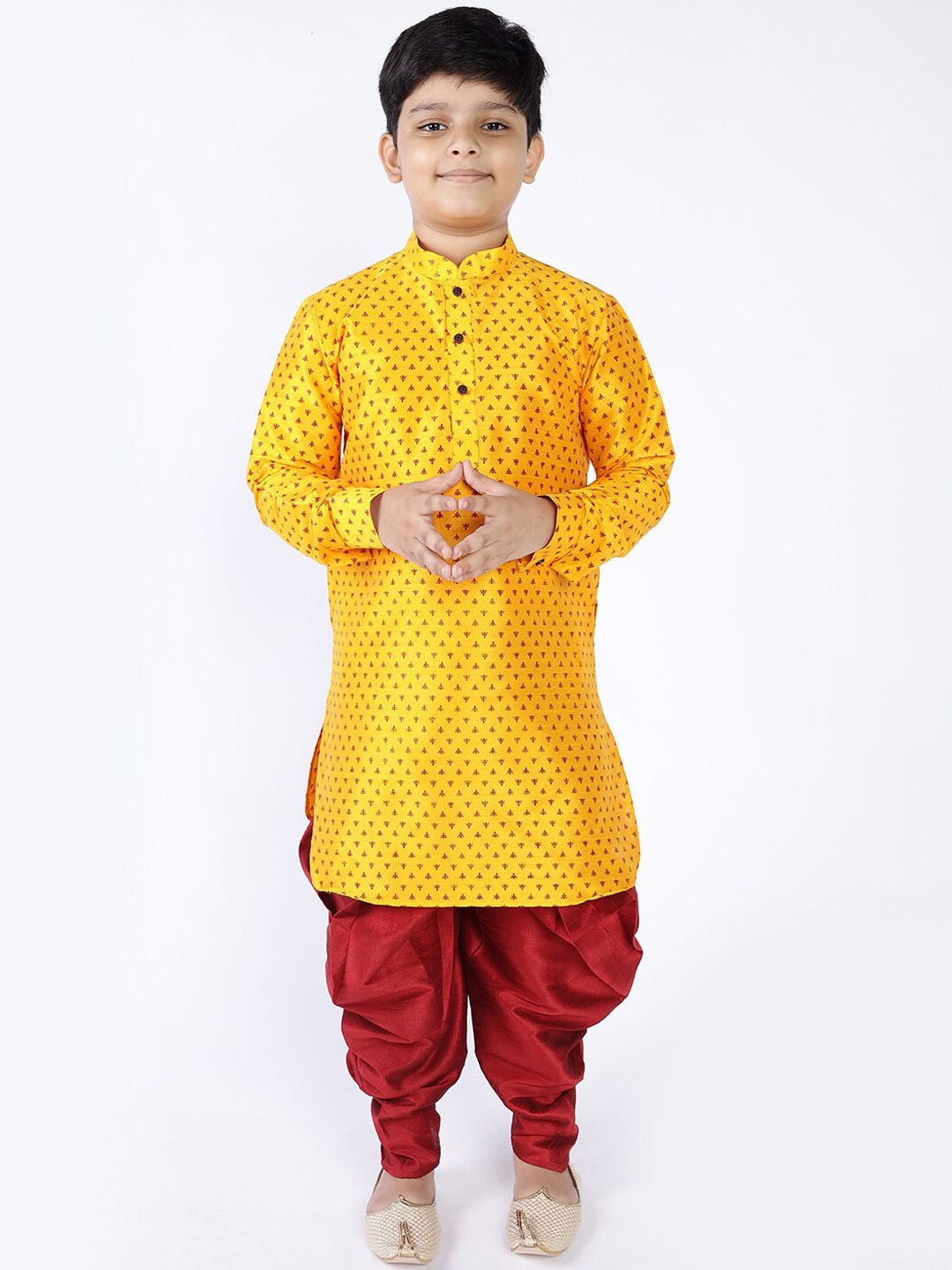 

NAMASKAR Boys Dupion Printed Kurta, Mustard