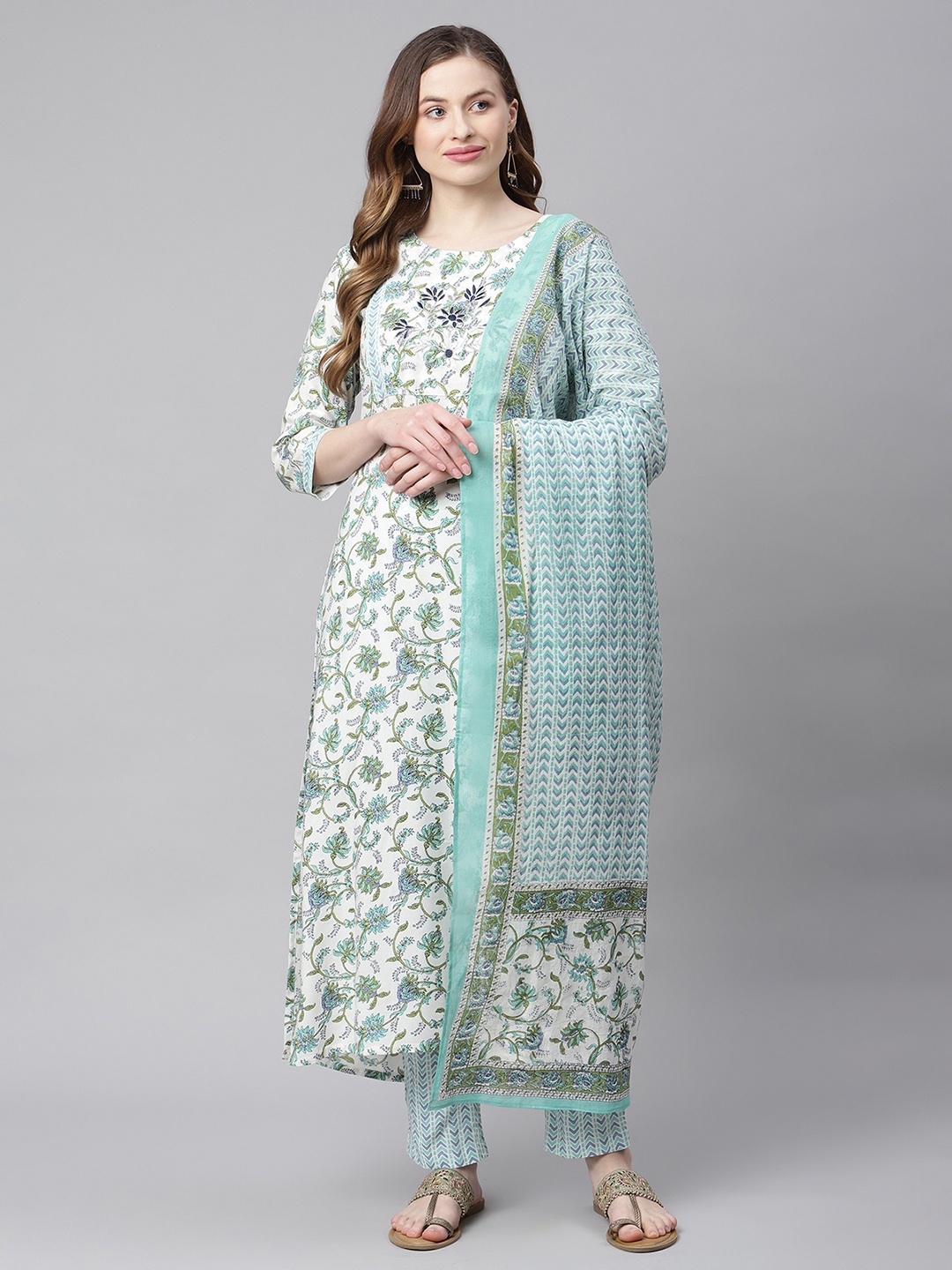 

Sringam Women White Floral Printed Kurta Set With Dupatta