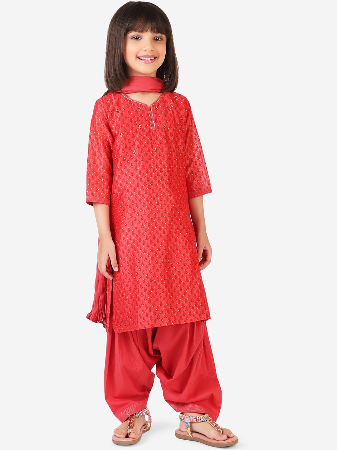 

Fabindia Girls Pink 3 Piece Ethnic Motifs Printed Sequinned Kurta with Patiala