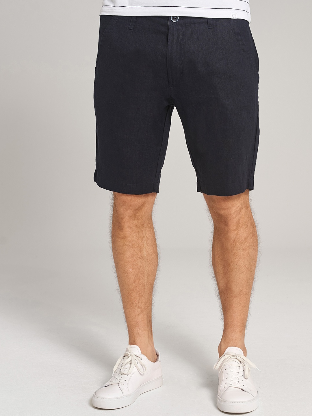 

Bruun & Stengade Men Navy Blue Slim Fit Linen Shorts