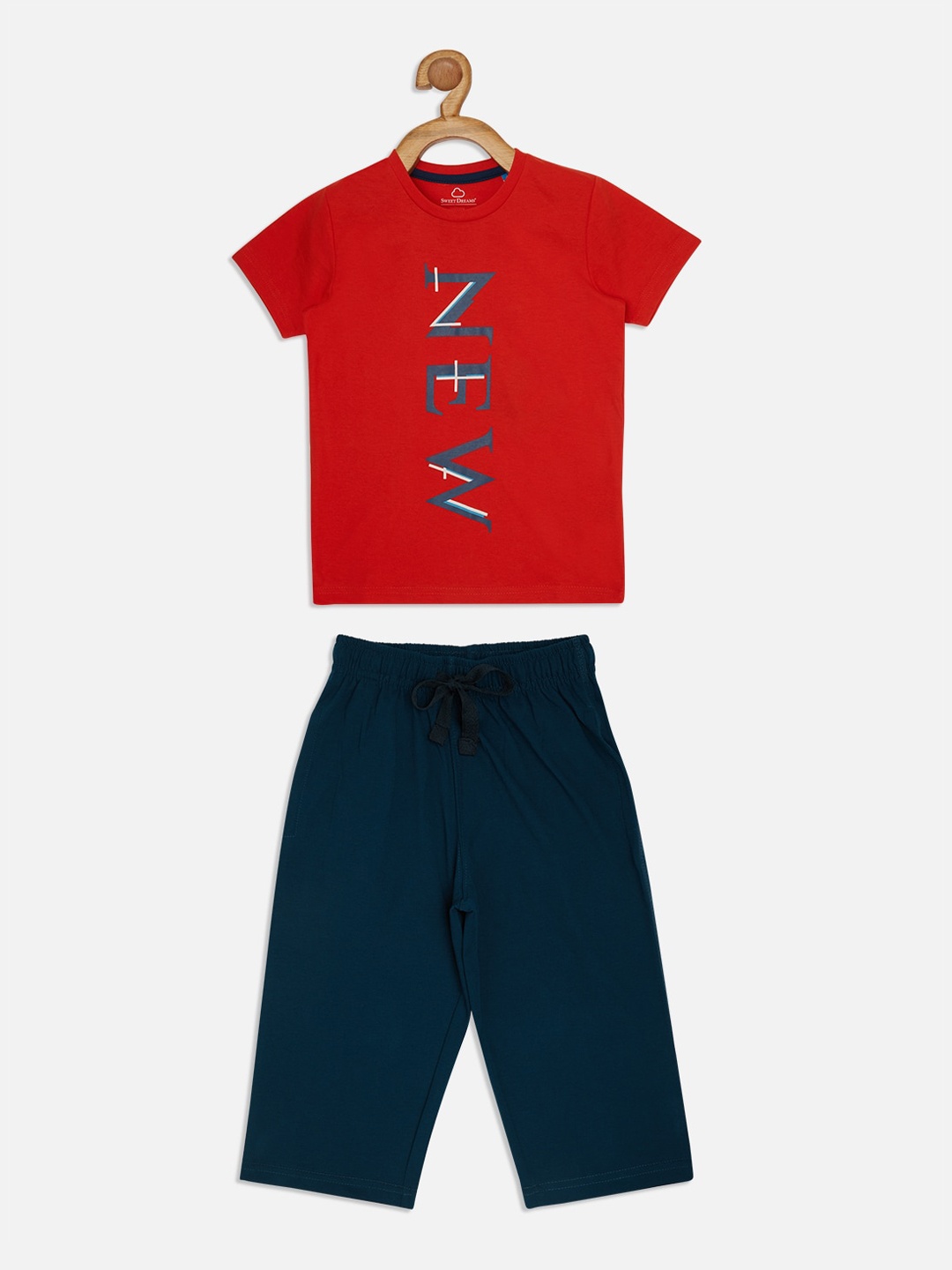 

Sweet Dreams Boys Red & Blue Typography Printed Night suit