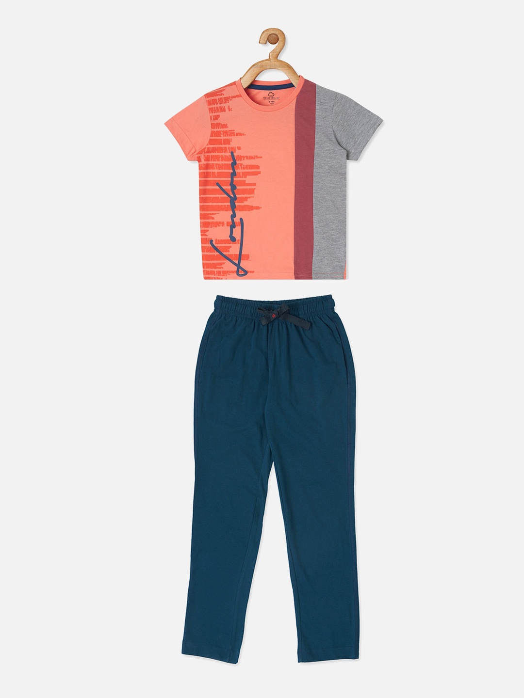 

Sweet Dreams Boys Peach-Coloured & Blue Printed Night suit