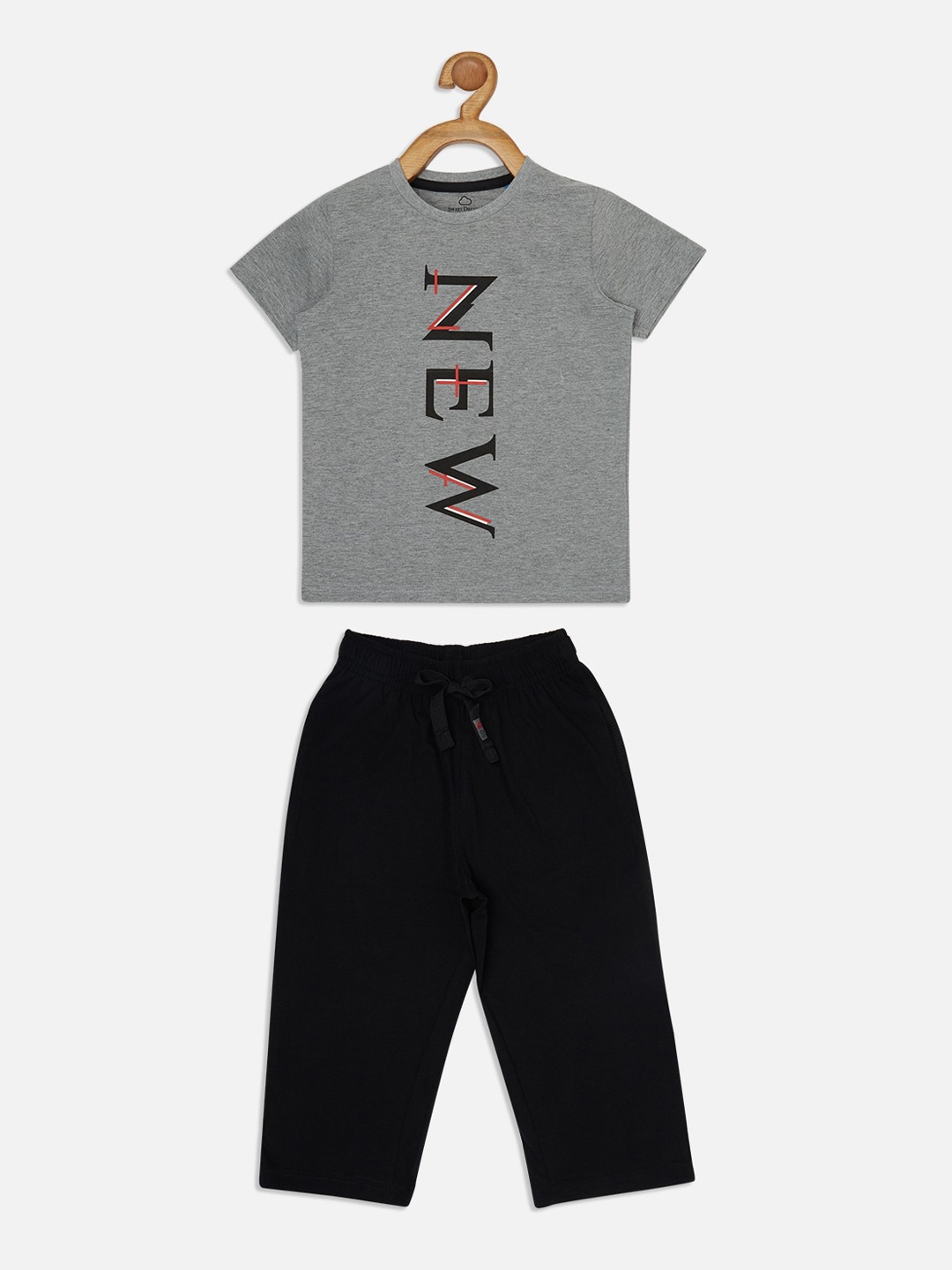 

Sweet Dreams Boys Grey & Black Printed Night suit