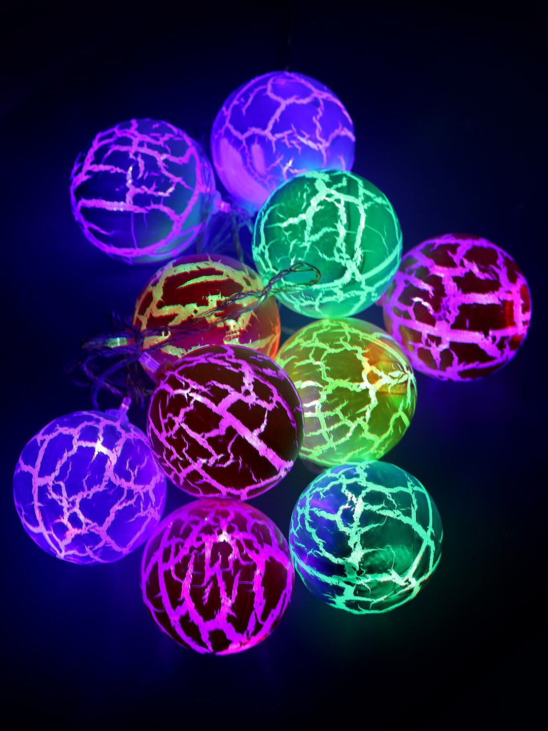 

TAYHAA Multicoloured Intricate Design Light Balls, Green