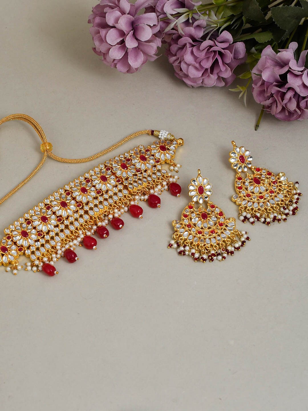 

Silvermerc Designs Gold-Plated Red & White Kundan Studded Jewellery Set