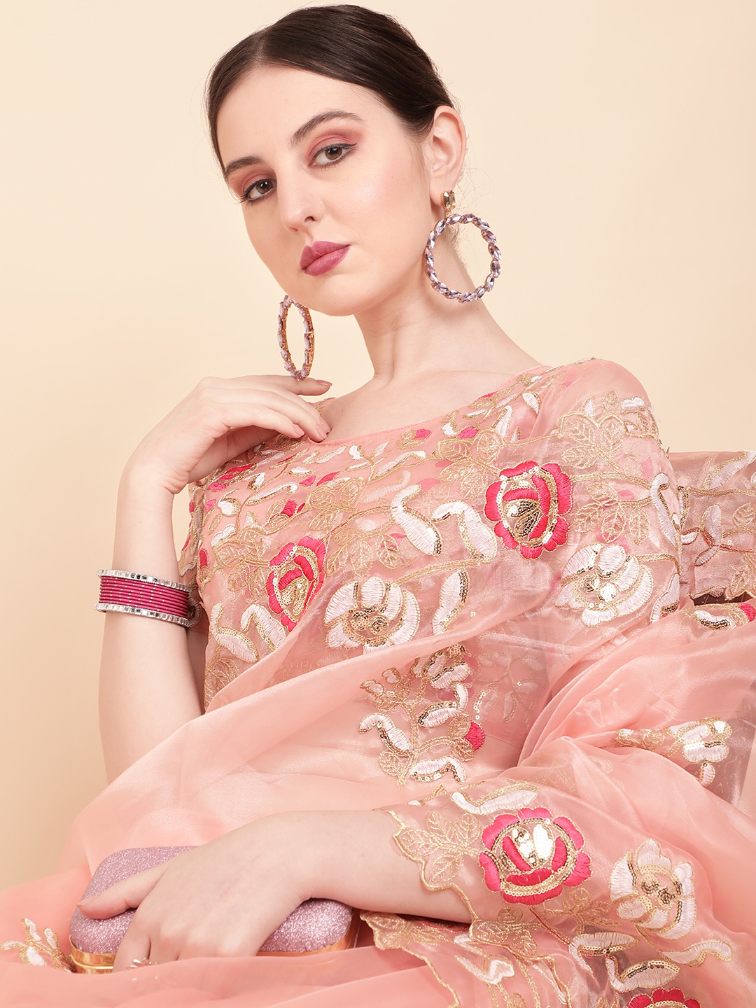 

Sangria Rose & Gold-Toned Floral Sequinned Organza Saree