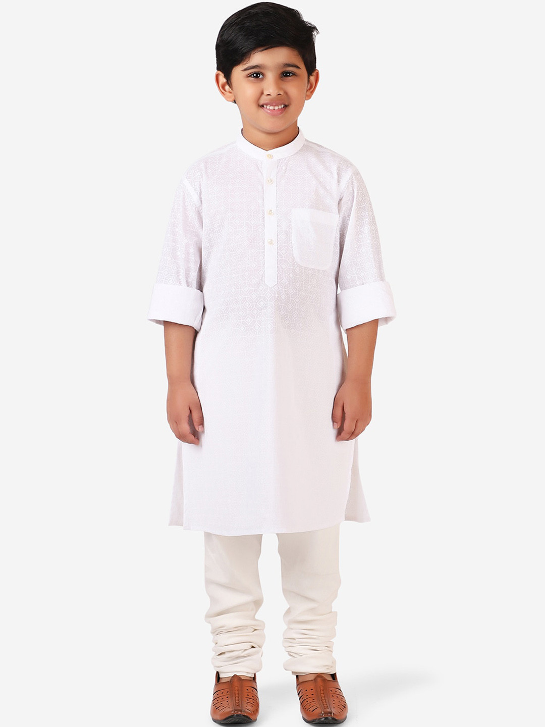 

Fabindia Boys White Ethnic Motifs Embroidered Kurta