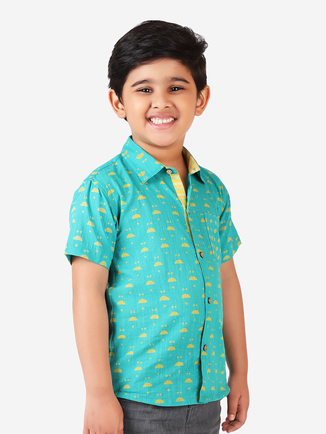 

Fabindia Boys Teal Green Printed Cotton Casual Shirt