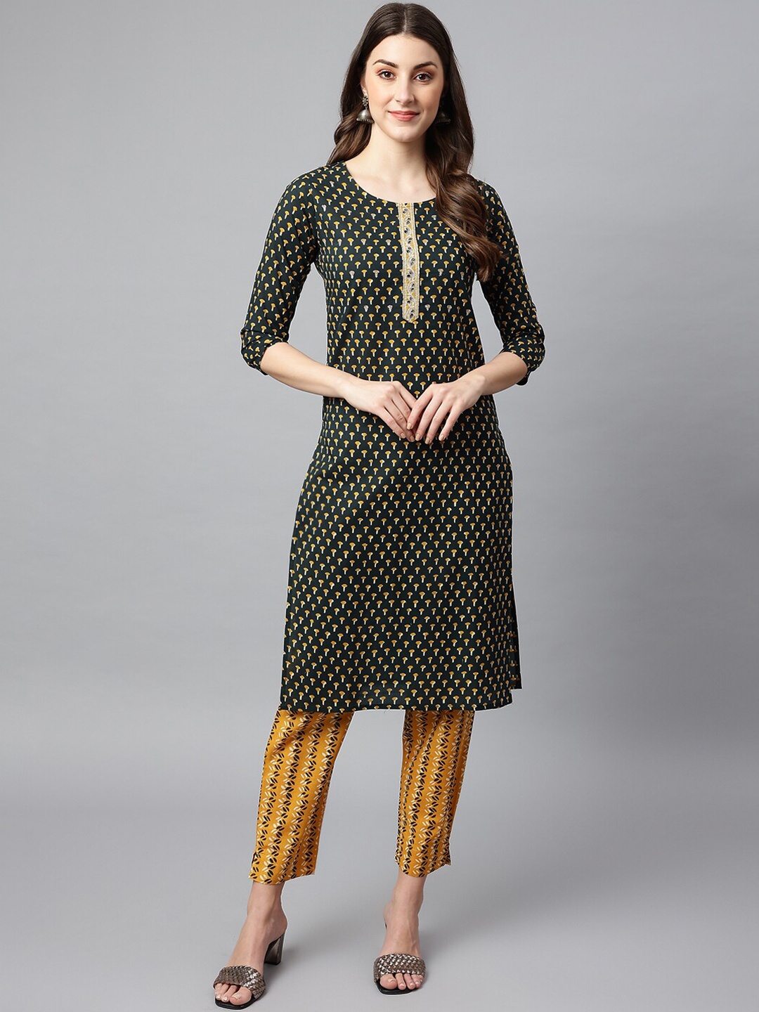 

SHINOY Women Green Ethnic Motifs Printed Pure Cotton Kurta with Palazzos