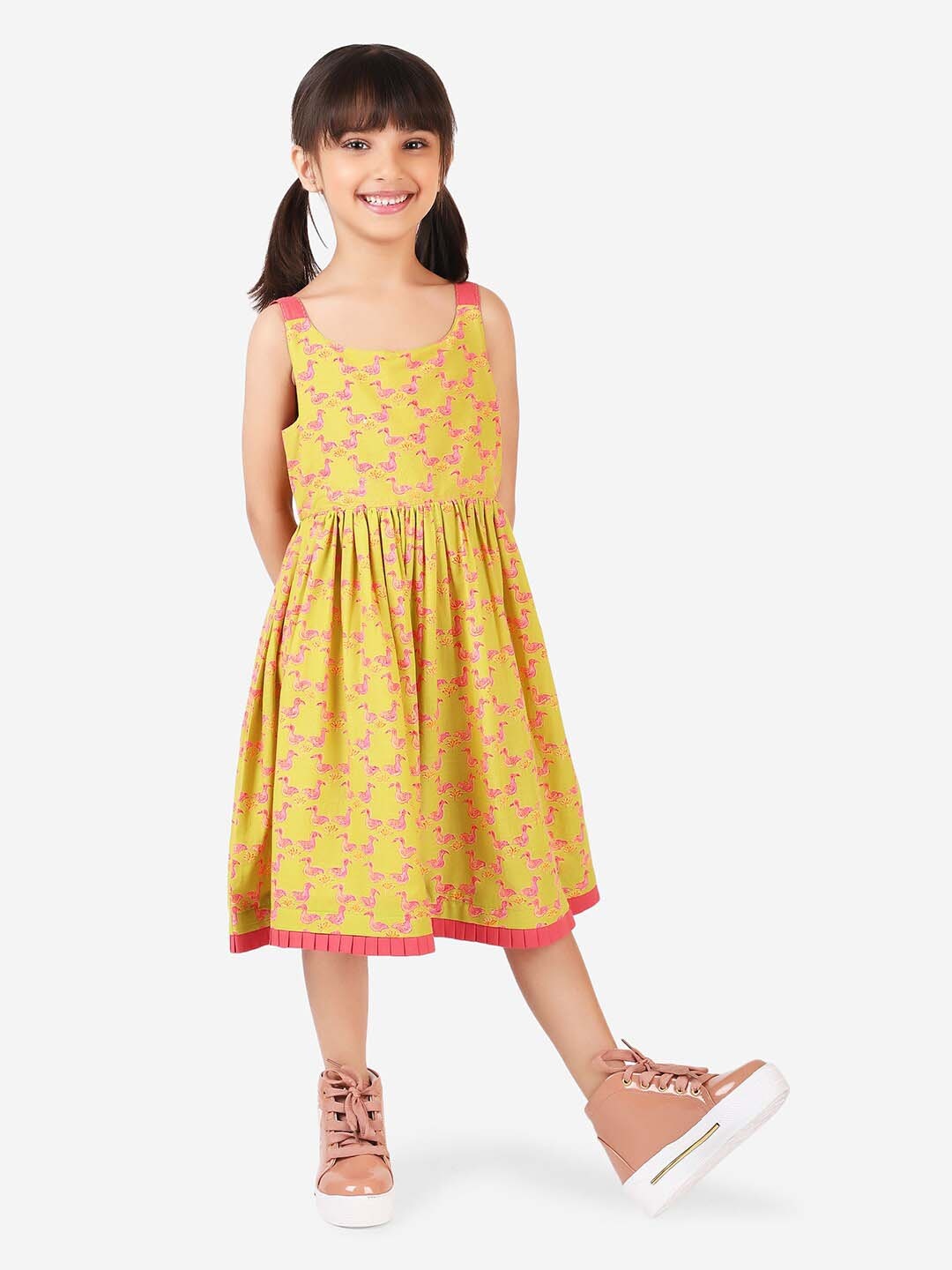 

Fabindia Girls Lime Green & Pink Block Printed Midi Dress