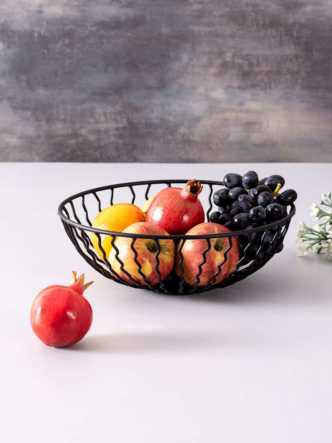 

nestroots Black Iron Round Fruit Basket