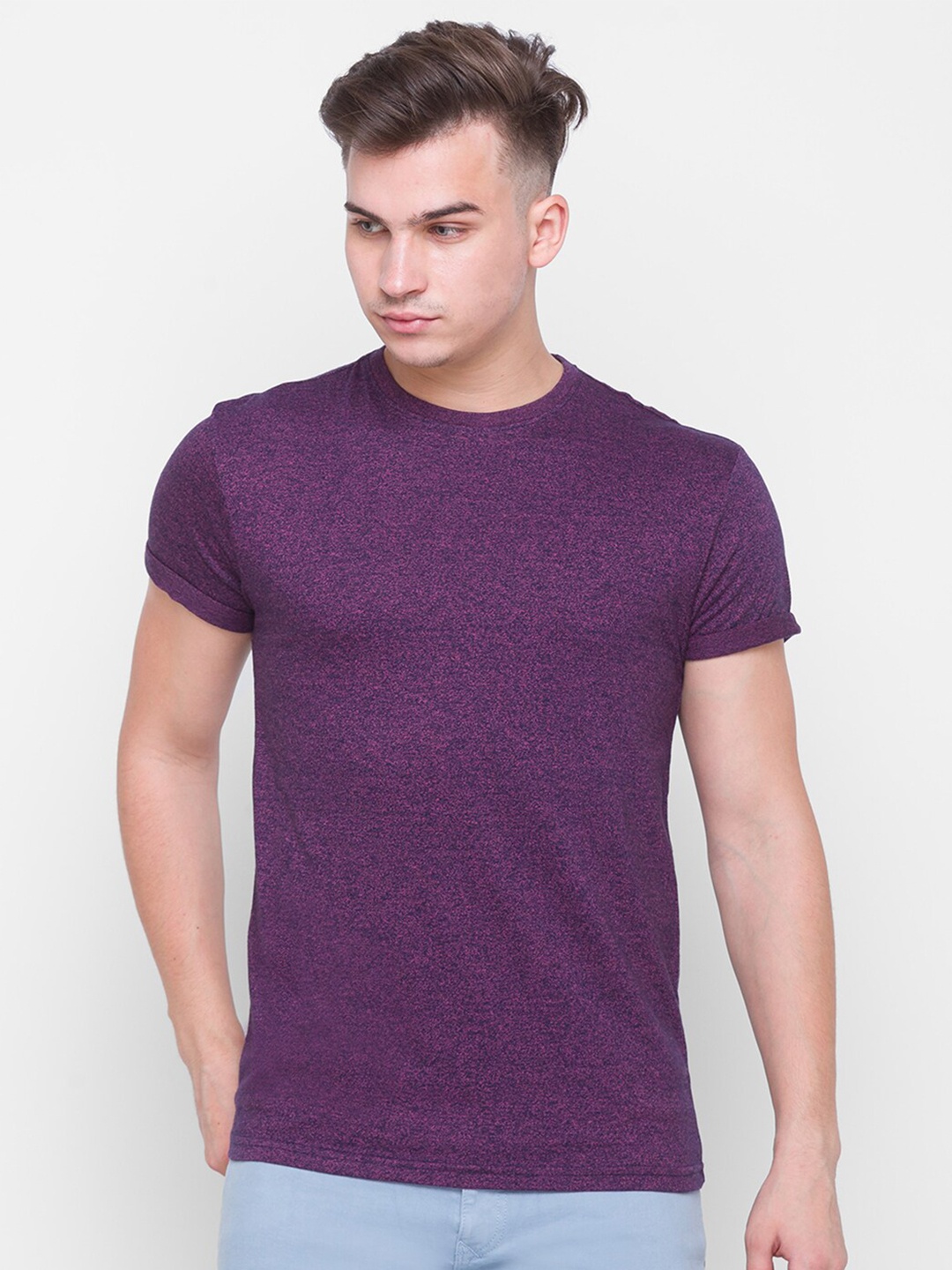

Globus Men Purple Solid Cotton T-shirt