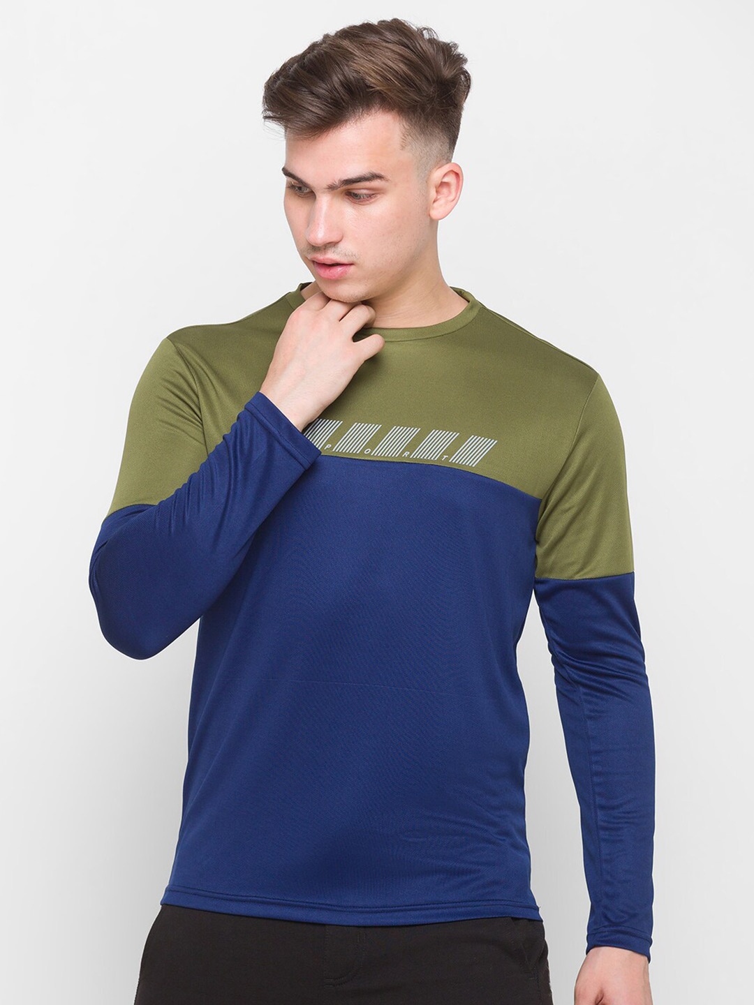 

Globus Men Olive Green & Blue Colourblocked Slim Fit T-shirt