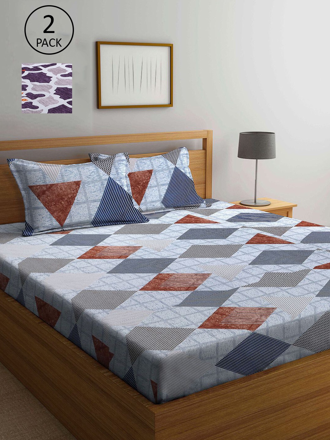 

KLOTTHE Grey & Red Geometric 210 TC 2 King Bedsheet with 4 Pillow Covers
