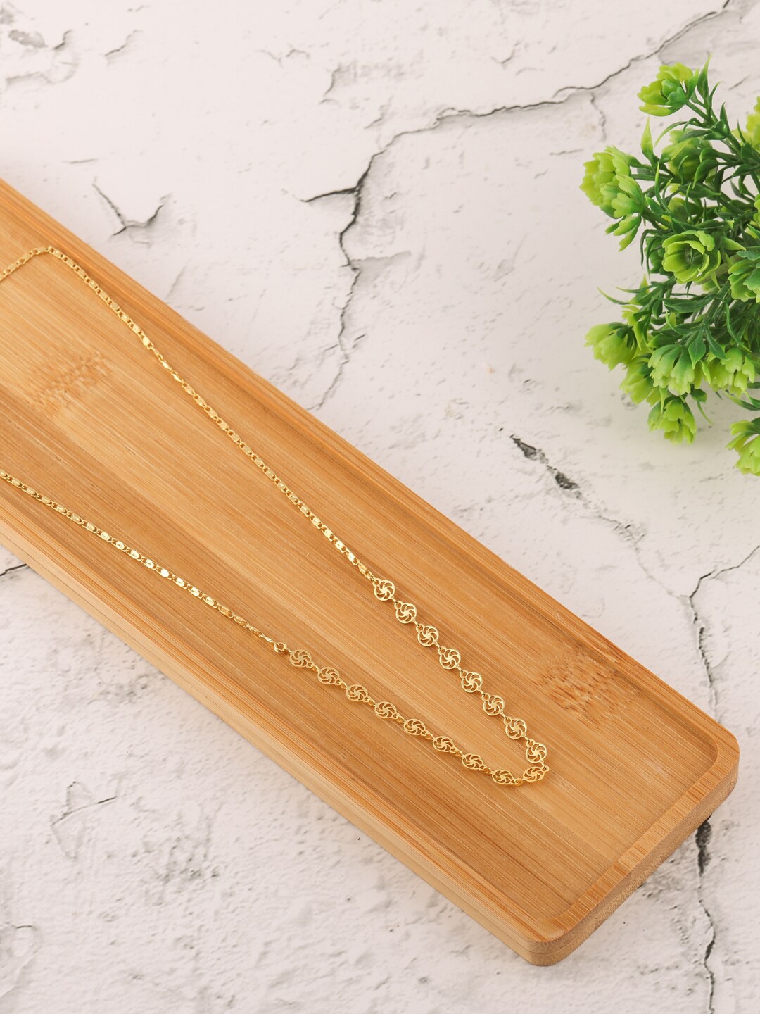 

Brandsoon Gold-Toned & White Brass Gold-Plated Antique Chain