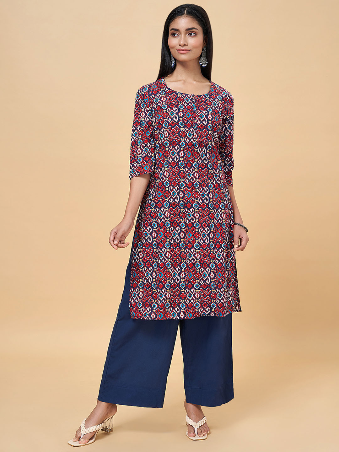 

RANGMANCH BY PANTALOONS Women Multicoloured Floral Printed Pure Cotton Kurti with Palazzos, Multi