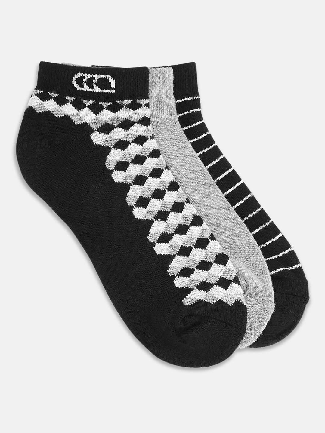 

Ajile by Pantaloons Men Assorted Pack Of 3 Knitted Stretchable Ankle Length Socks