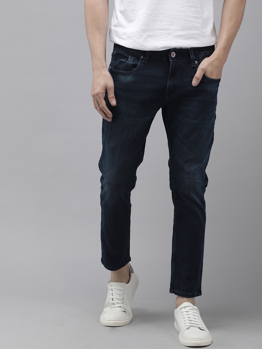 

SPYKAR Men Blue Light Fade Kano Tapered Fit Stretchable Casual Jeans