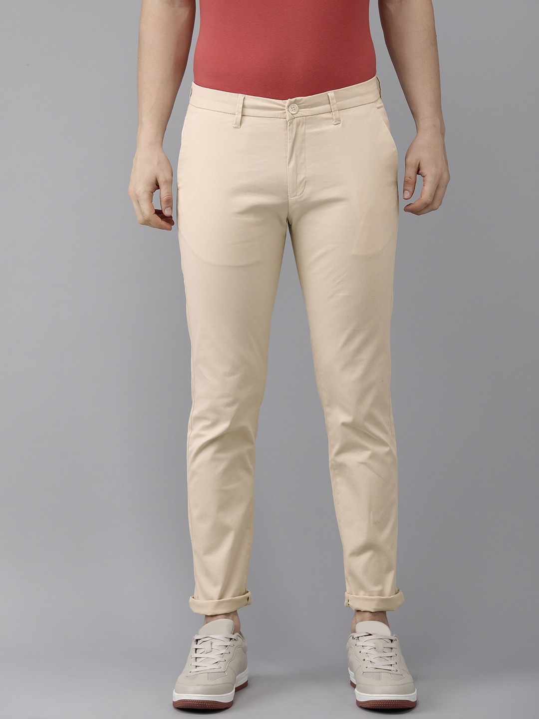 

SPYKAR Men Beige Solid Slim Fit Trousers