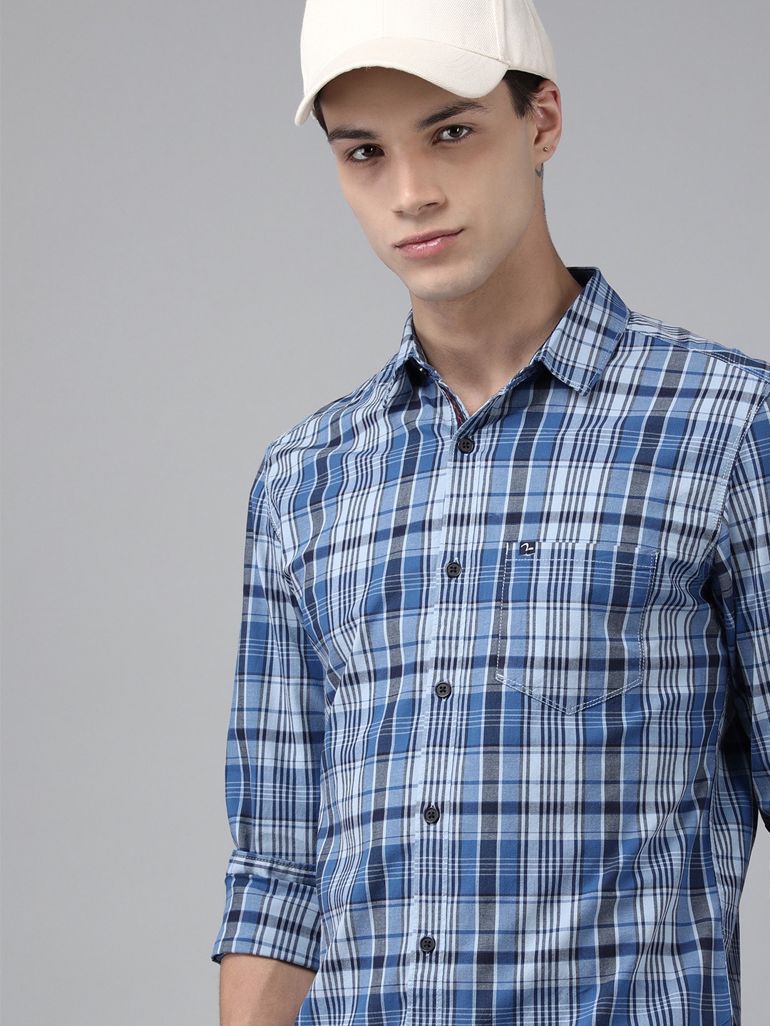 

SPYKAR Men Blue & Grey Slim Fit Checked Casual Shirt