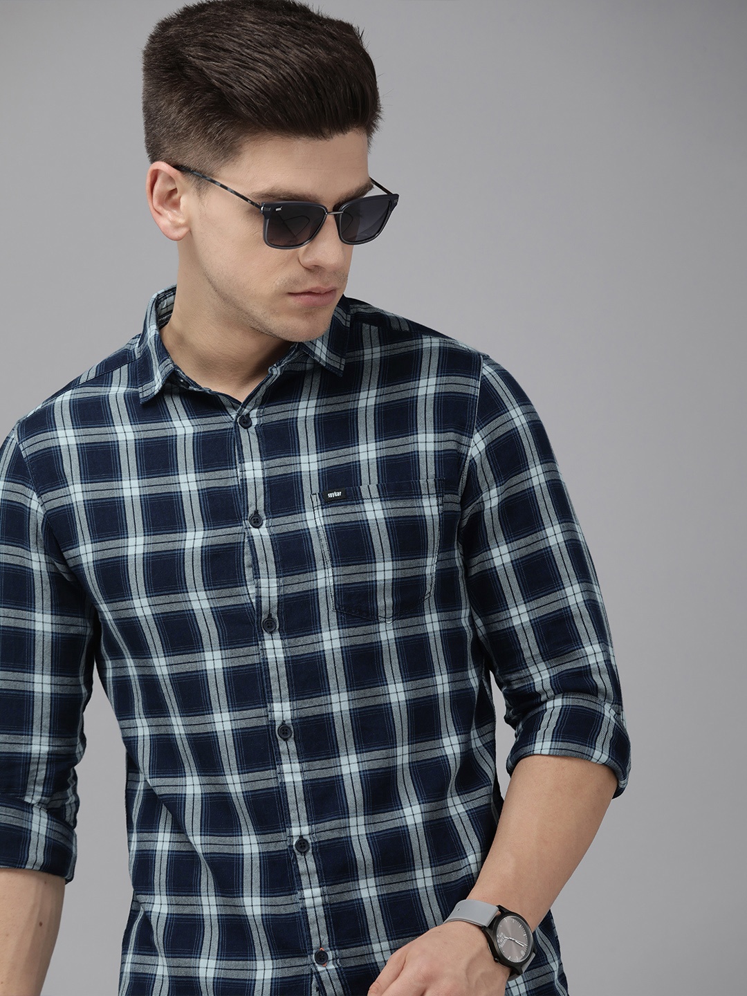 

SPYKAR Men Navy Blue Tartan Checked Pure Cotton Slim Fit Casual Shirt