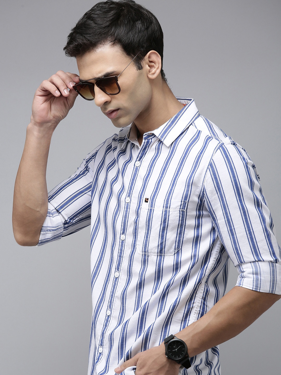

SPYKAR Slim Fit Striped Casual Shirt, White