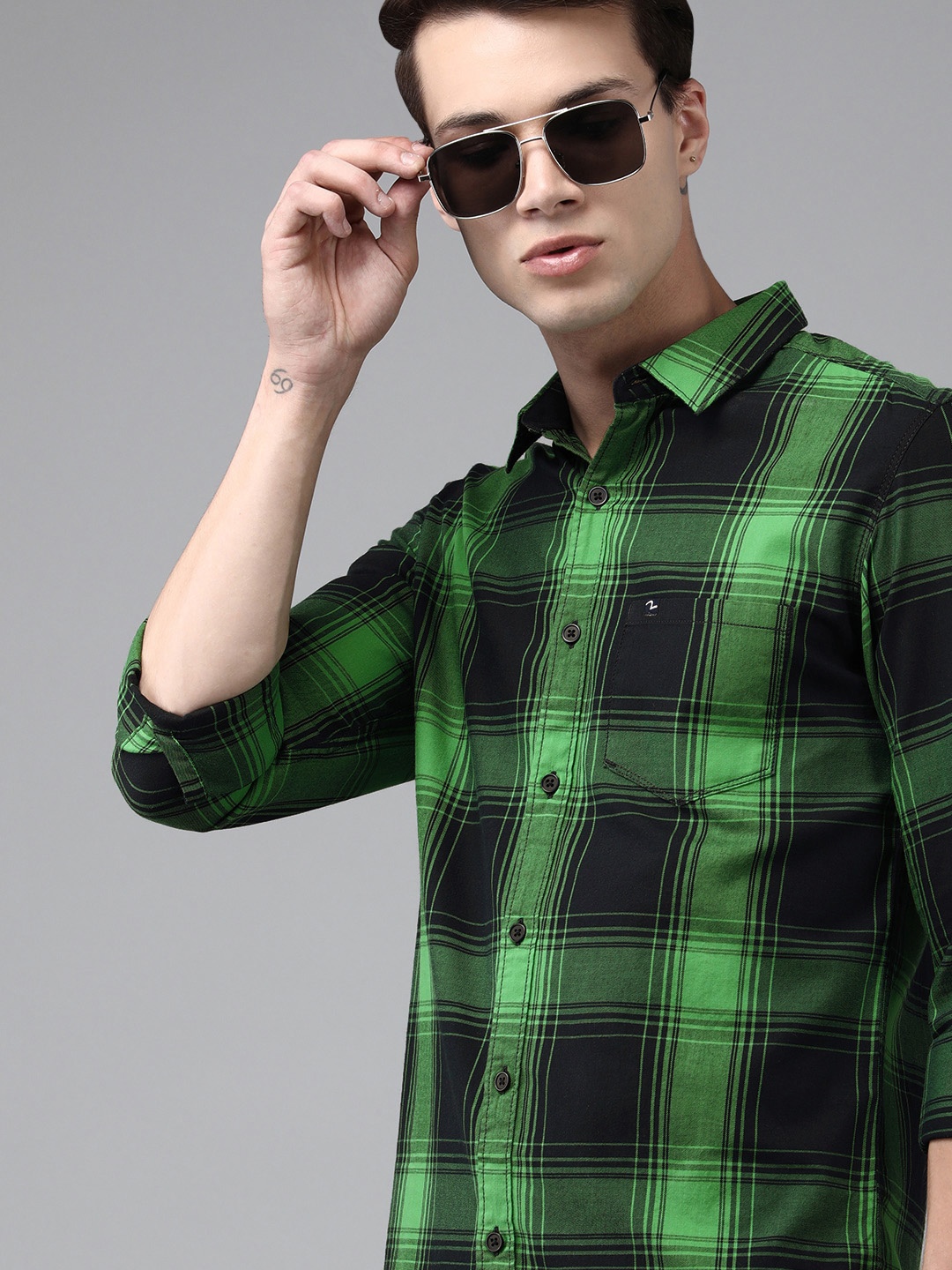 

SPYKAR Men Green & Navy Blue Tartan Checks Slim Fit Casual Shirt