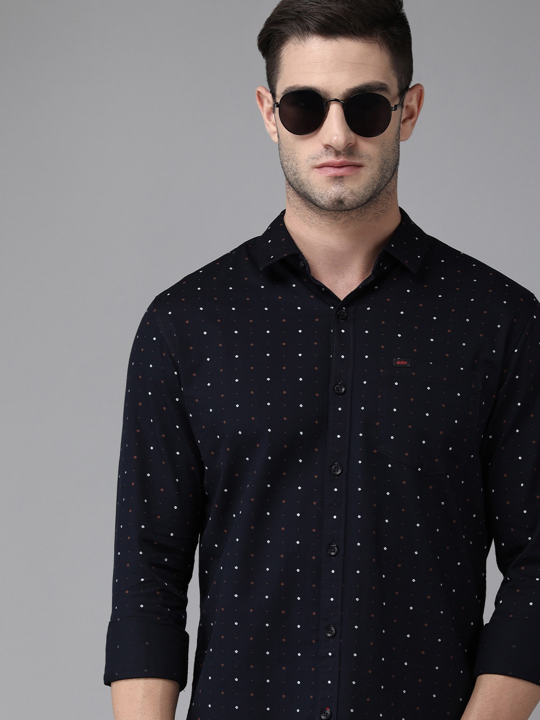 

SPYKAR Men Navy Blue & White Slim Fit Printed Casual Pure Cotton Shirt