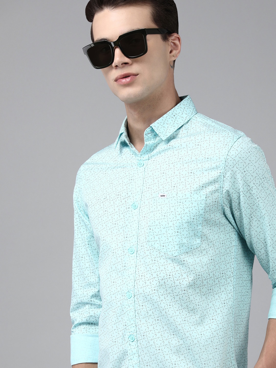 

SPYKAR Men Blue & Black Slim Fit Printed Casual Shirt